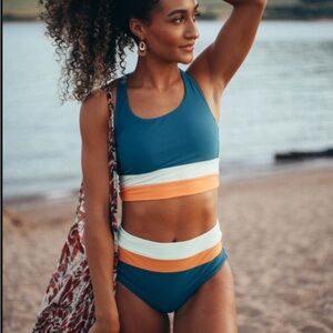 NEW- Laguna Cut Back Crop Bikini Set (no tags)